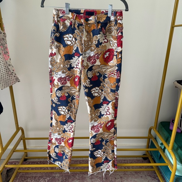 MOTHER Hustler Ankle Fray in Flowers in Her Hair - Picture 2 of 6